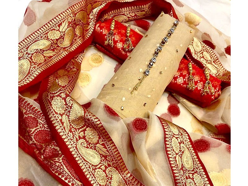 Trending Banarsi Suits Fabric & Designs in Pakistan