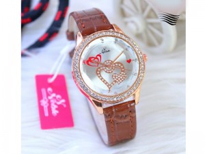 Noble Heart Dial Girls Fashion Watch Price in Pakistan